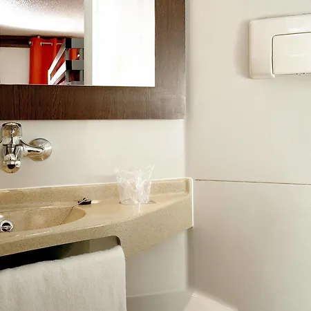 Hotel Premiere Classe Grenoble Sud - Universite