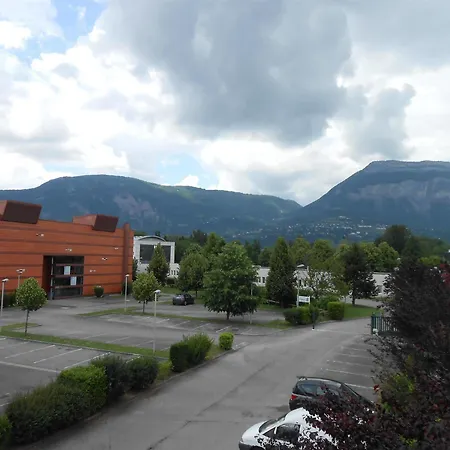 Premiere Classe Grenoble Sud - Universite * Gieres
