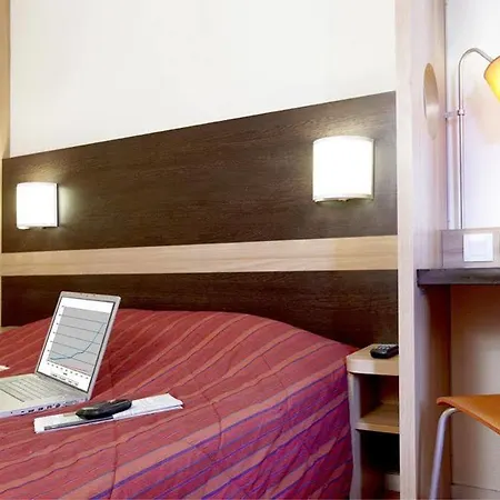 Hotel Premiere Classe Grenoble Sud - Universite *
